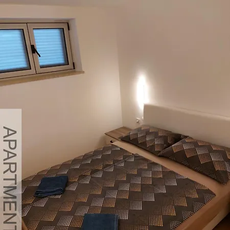 Apartmani Denis Stara Baska Exterior photo